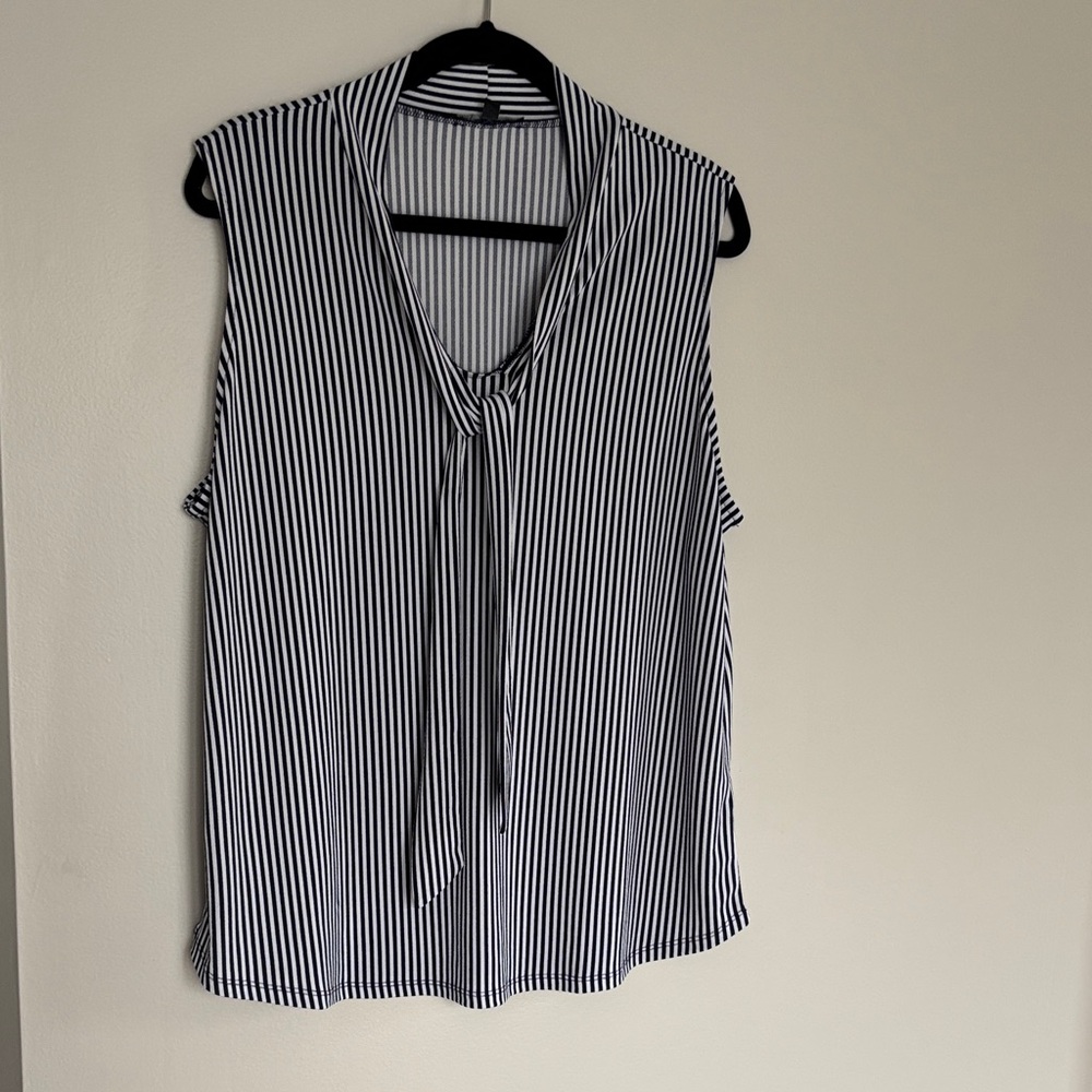 Adrianna Papell Black & White Vertical Stripe Tie-Neck Sleeveless Blouse